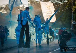 1. Dzień Międzynarodowego Festiwalu Teatrów Ulicznych - fotoreportaż