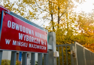 Oficjalne wyniki: tr&oacute;jka lokalnych posł&oacute;w w nowym parlamencie