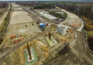 Widziane z góry: budowa autostrady do Warszawy