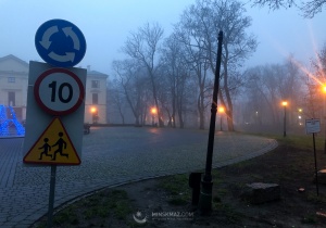 Pechowy rajd przed pałacem