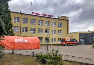 Szpital ustawił namiot do segregacji medycznej