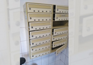 Policjanci wyjaśnili sprawę włamań do skrzynek i kradzieży maseczek