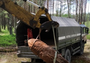 Kilka dni wywożono niewybuchy z lasu pod Mińskiem Mazowieckim