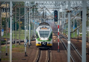 Podwyżka cen bilet&oacute;w Kolei Mazowieckich i nowy rozkład jazdy