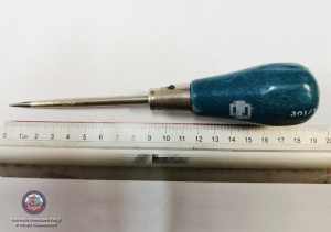 Ze złości przebił opony