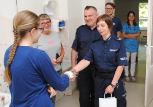 Patrol Szkolny odwiedził dzieci w Szpitalu Powiatowym w Mińsku Mazowieckim