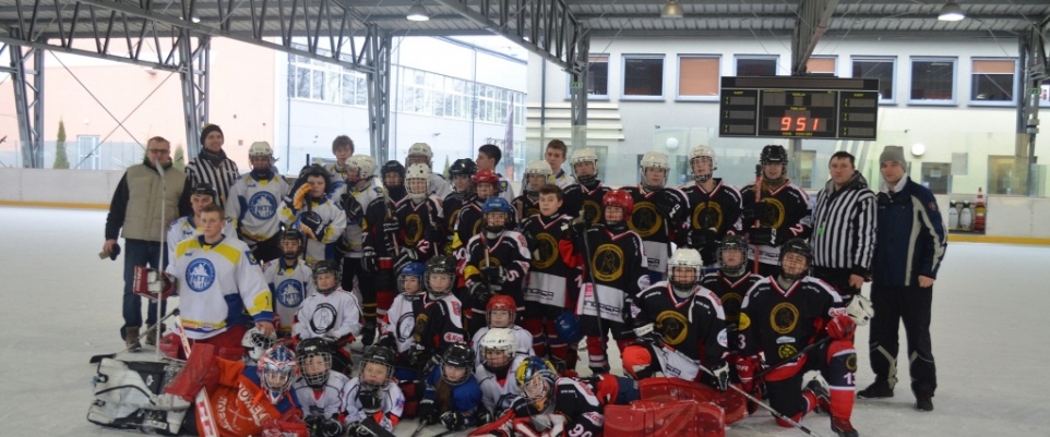 Mecz juniorskich drużyn STH Siedlce oraz MTH Mińsk Mazowiecki