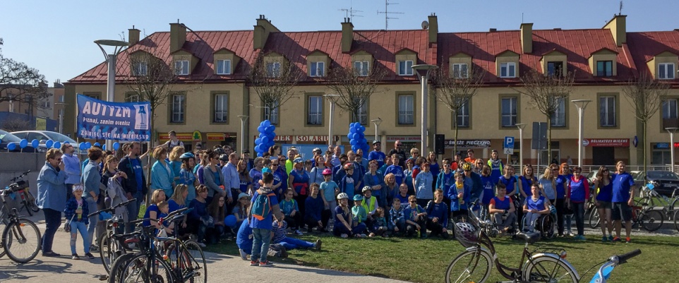 Na rowerach i piechotą dla Autyzmu
