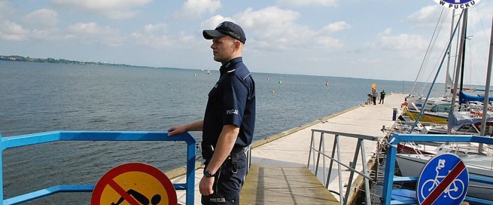 Utonął, bo pr&oacute;bował ratować innego tonącego