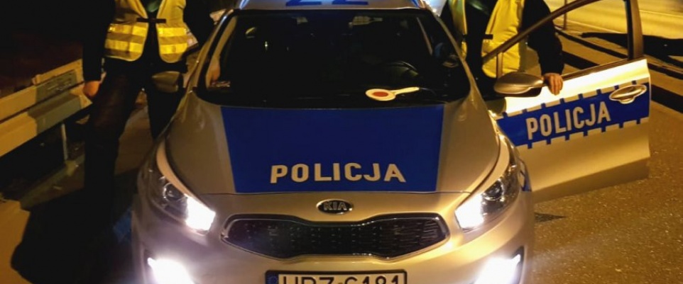 Trzylatek zadławił się ością. Do szpitala w Warszawie eskortowali go policjanci