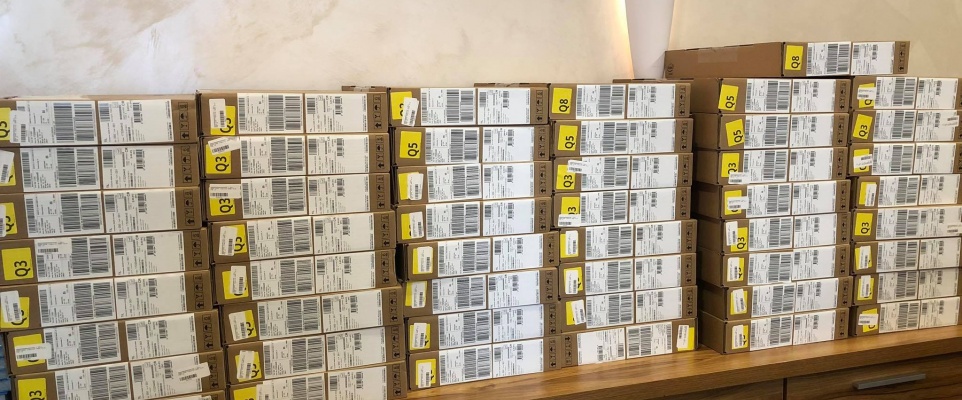 Laptopy dla potrzebujących uczni&oacute;w