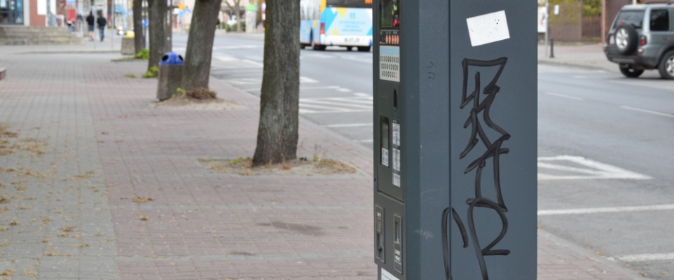 Malował graffiti na parkometrach &ndash; został zatrzymany na gorącym uczynku