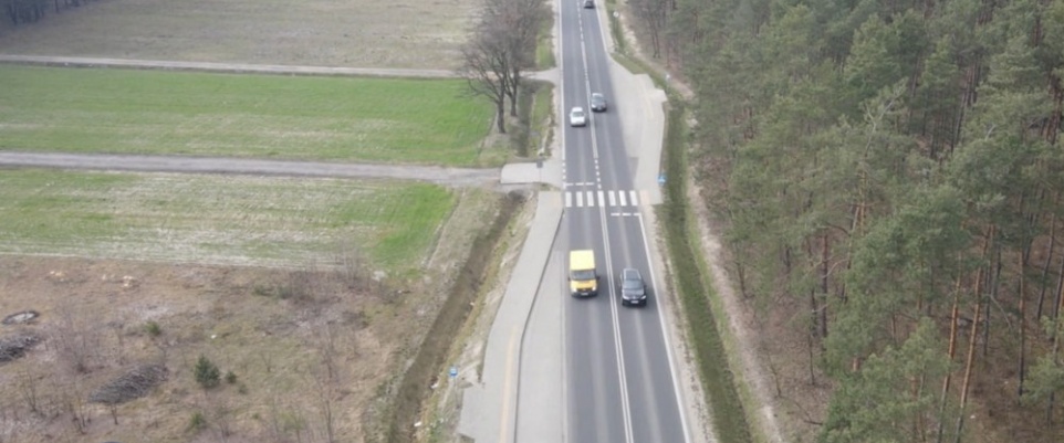Policyjny dron rejestruje wykroczenia w ruchu drogowym