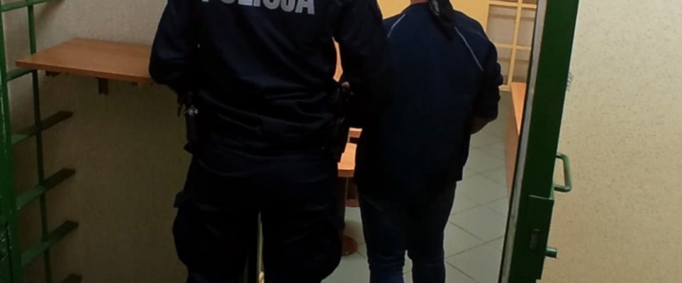 Dzielnicowi ustalili i zatrzymali sprawc&oacute;w kradzieży akumulatora do hulajnogi