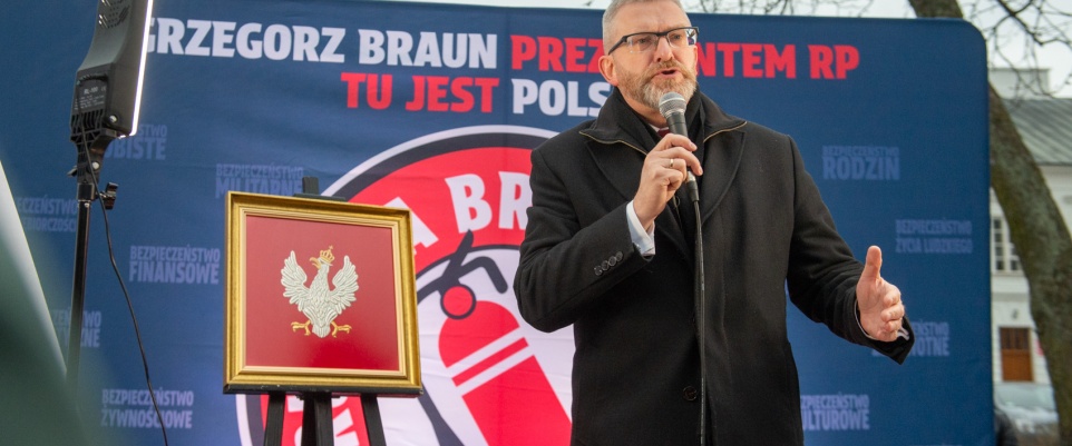 Tłumy na spotkaniu z Grzegorzem Braunem
