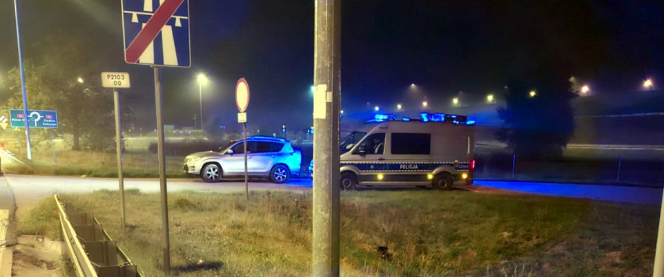 Policjanci przeciwdziałają nielegalnemu transportowi odpad&oacute;w