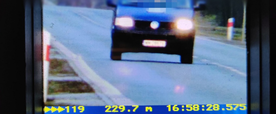 39-latek zatrzymany za nadmierną prędkość i jazdę pod wpływem alkoholu