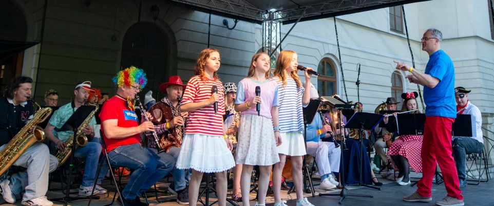 Miejska Orkiestra Dęta zagrała dla dzieci