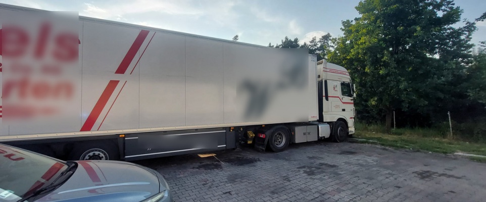 Policja odzyskała skradzioną ciężarówkę