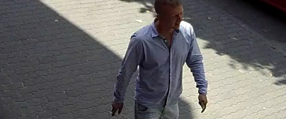 Kto rozpoznaje tych mężczyzn?